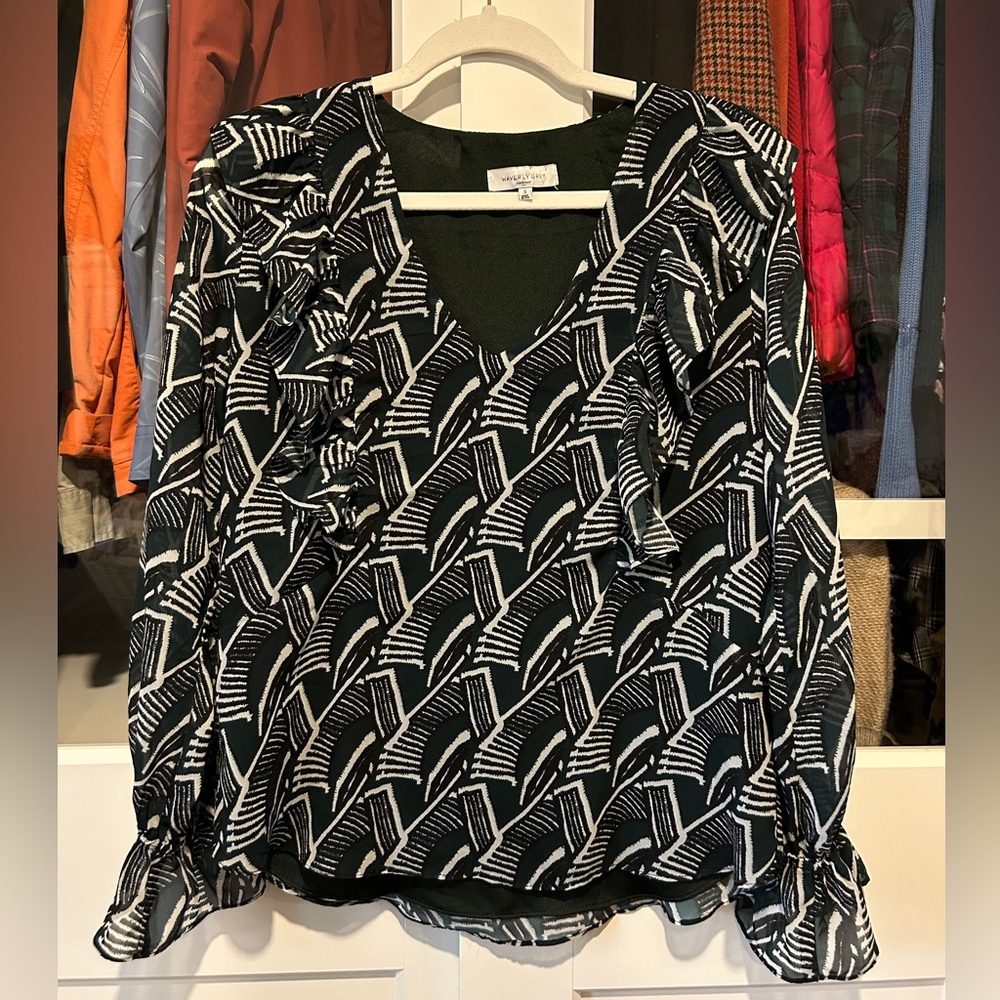 Waverly Grey Anthropolgie Dark Green and White Ruffle Blouse